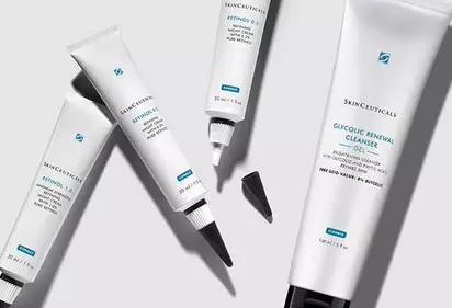 What Causes Fine Lines + Wrinkles Image