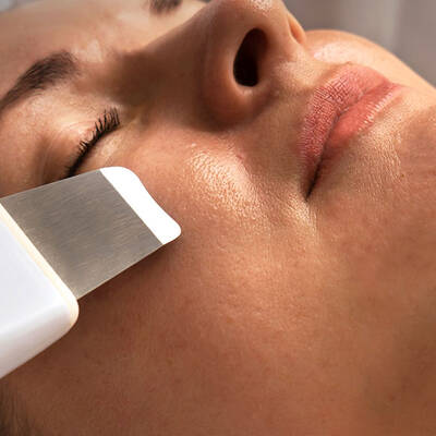 Ultrasonic Spatula Treatment | SkinCeuticals